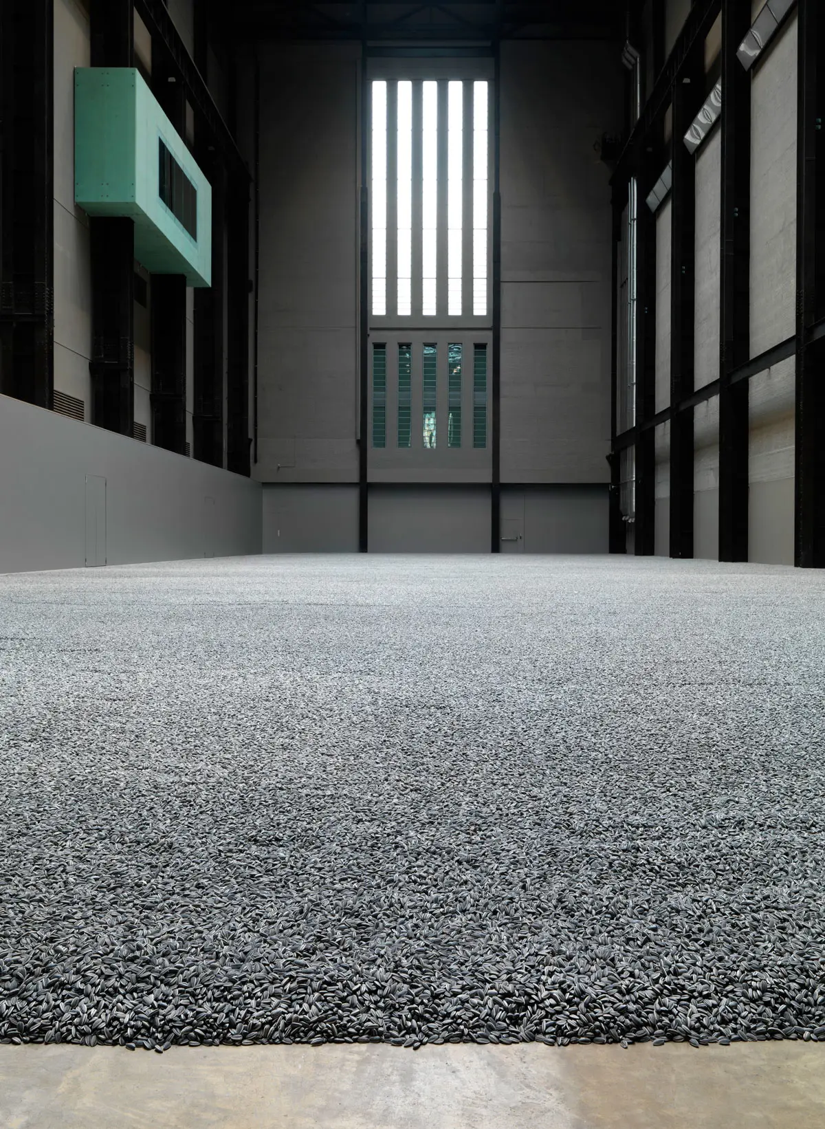 Sunflower Seeds, 2010. Installation of 100 million painted porcelain seeds